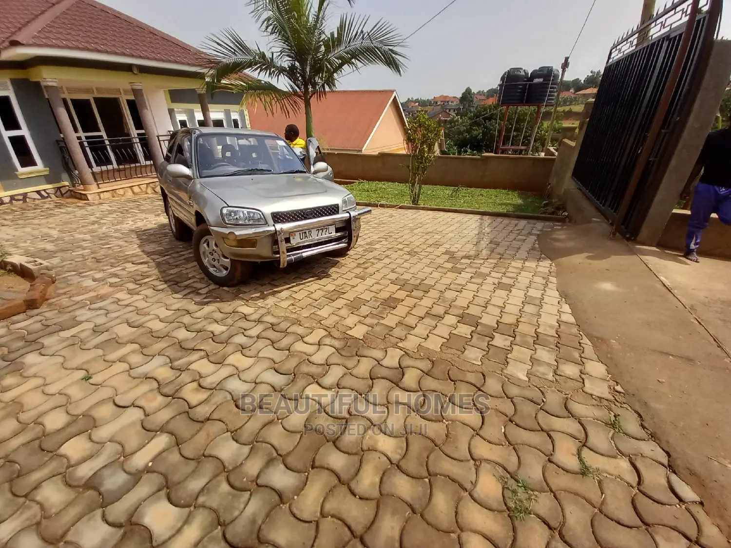 Furnished 4bdrm House in Kira, Central Division for Sale in Central Division