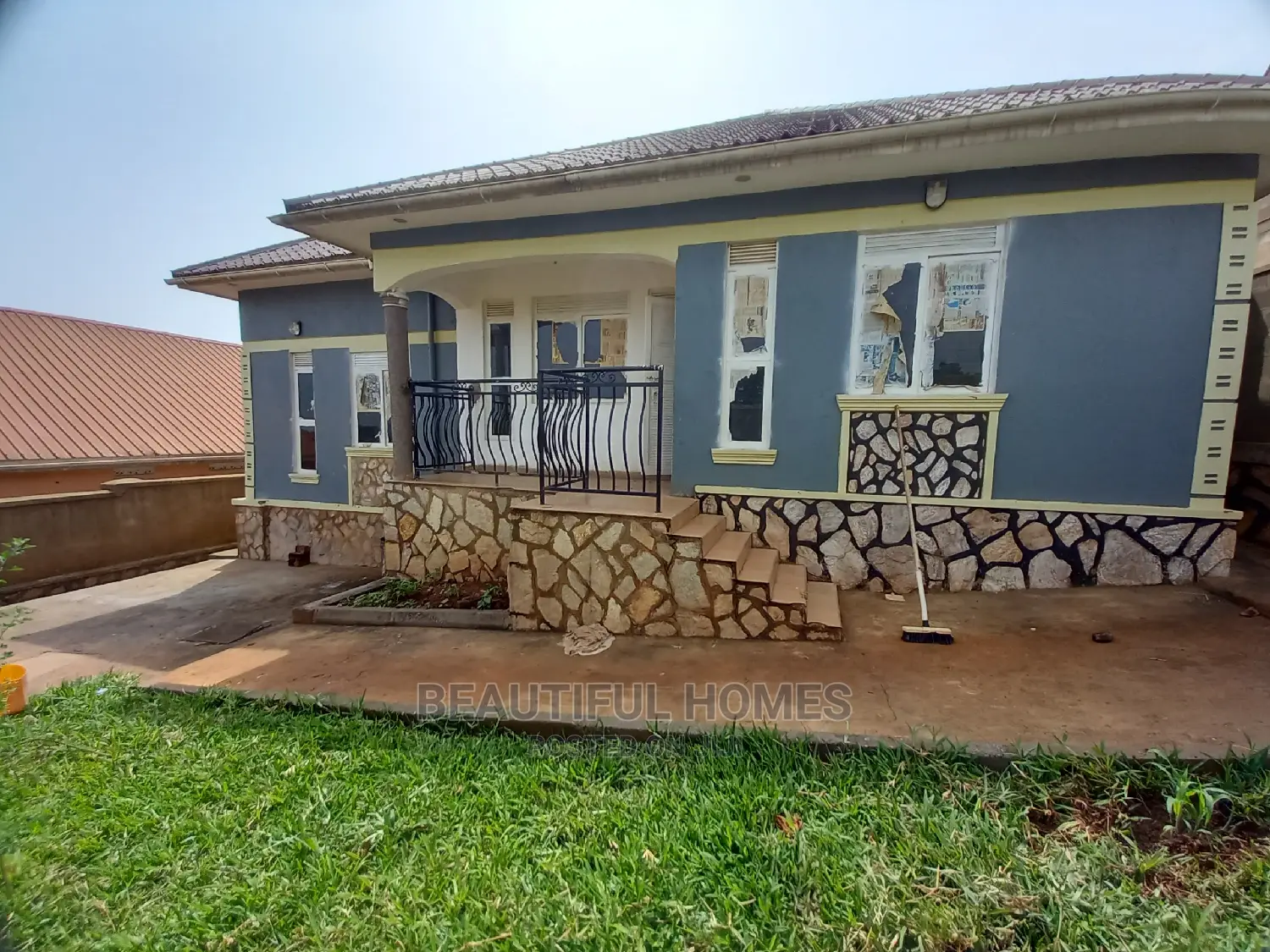 Furnished 4bdrm Bungalow in Kira Nice for Sale in Kira