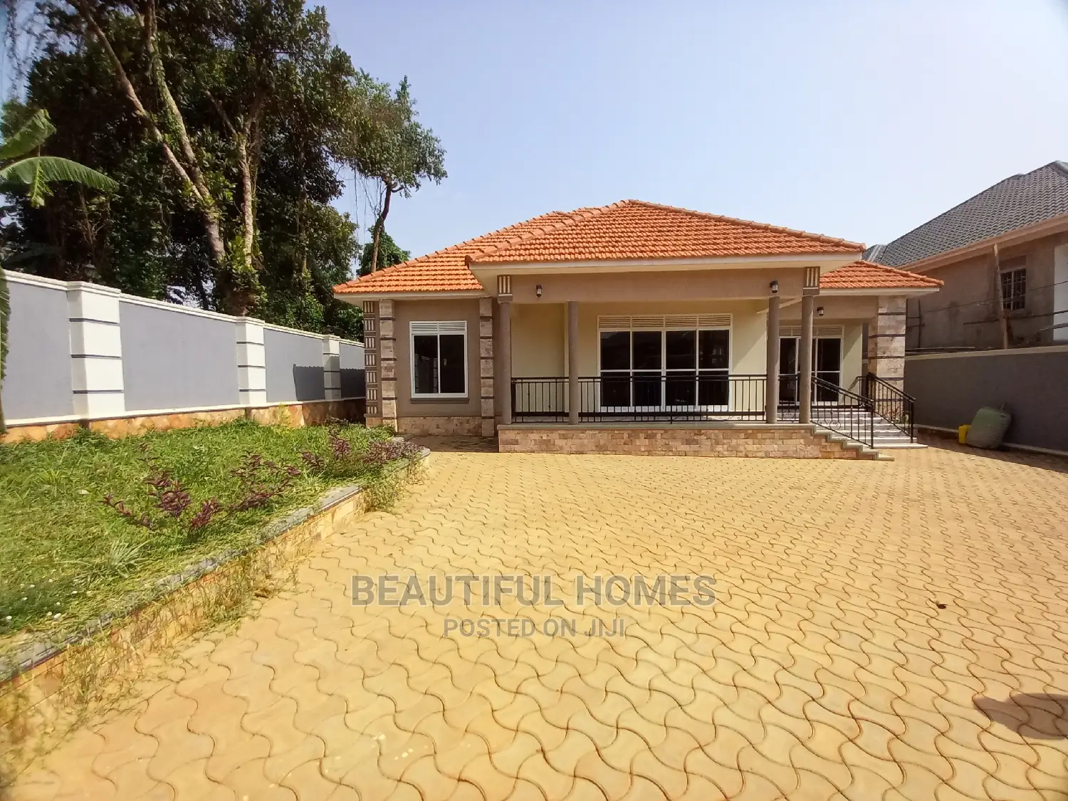 Furnished 4bdrm Bungalow in Kira Organised for Sale in Kira