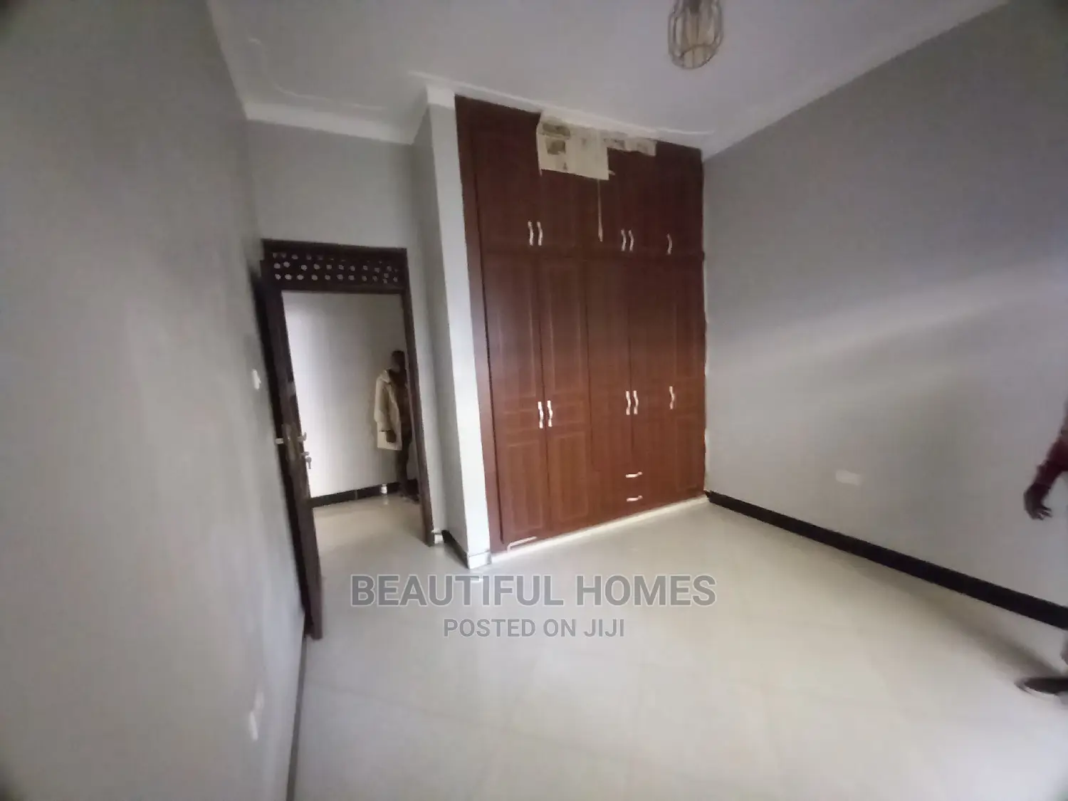 Furnished 4bdrm Bungalow in Kira Organised for Sale in Kira
