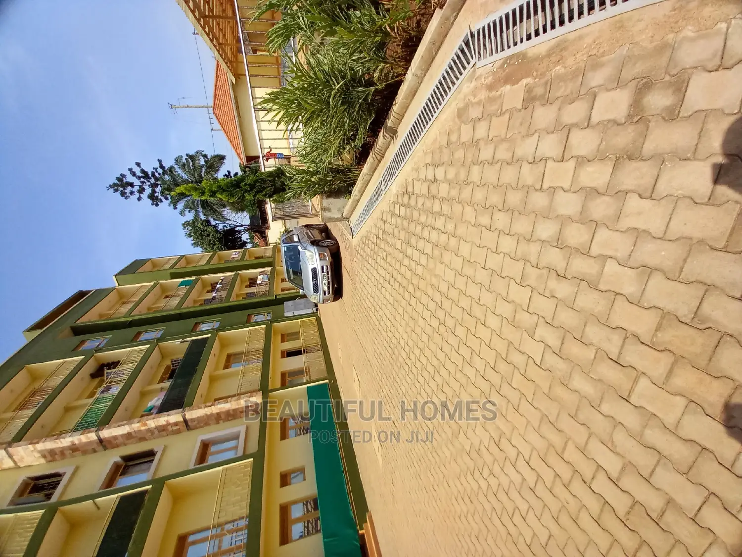 Furnished 2bdrm Condo in Bukoto Height, Central Division for Sale in Central Division