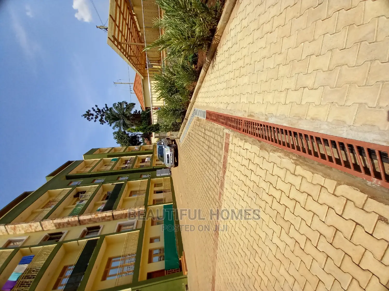 Furnished 2bdrm Condo in Bukoto Height, Central Division for Sale in Central Division