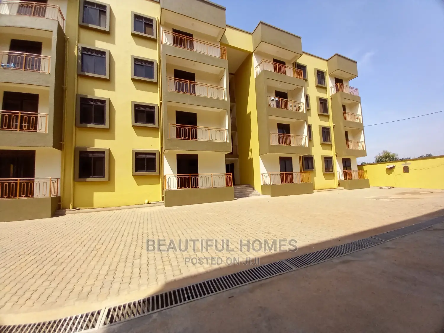 Furnished 3bdrm Condo in Kisaasi, Central Division for Sale in Central Division