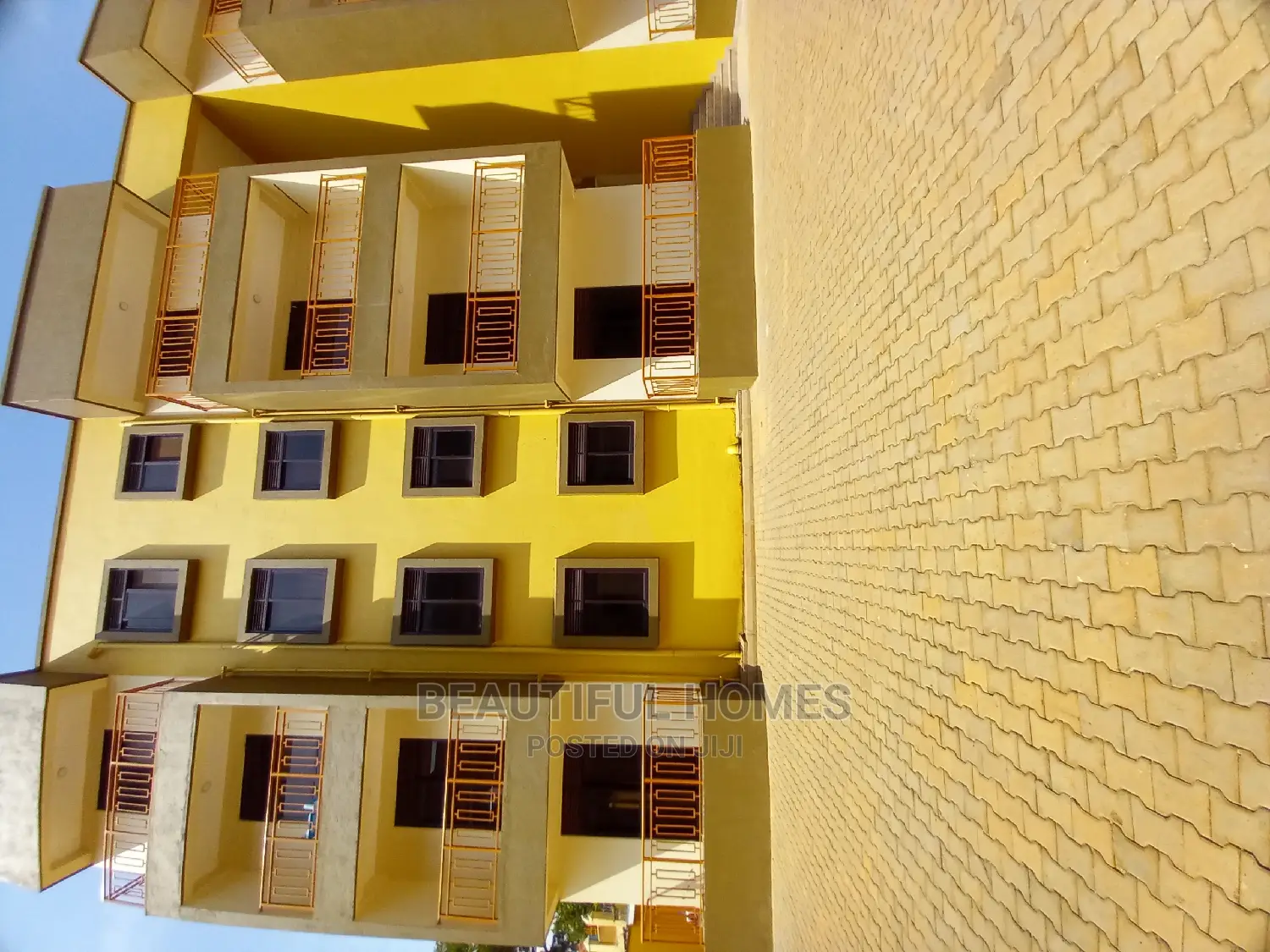 Furnished 3bdrm Condo in Kisaasi, Central Division for Sale in Central Division