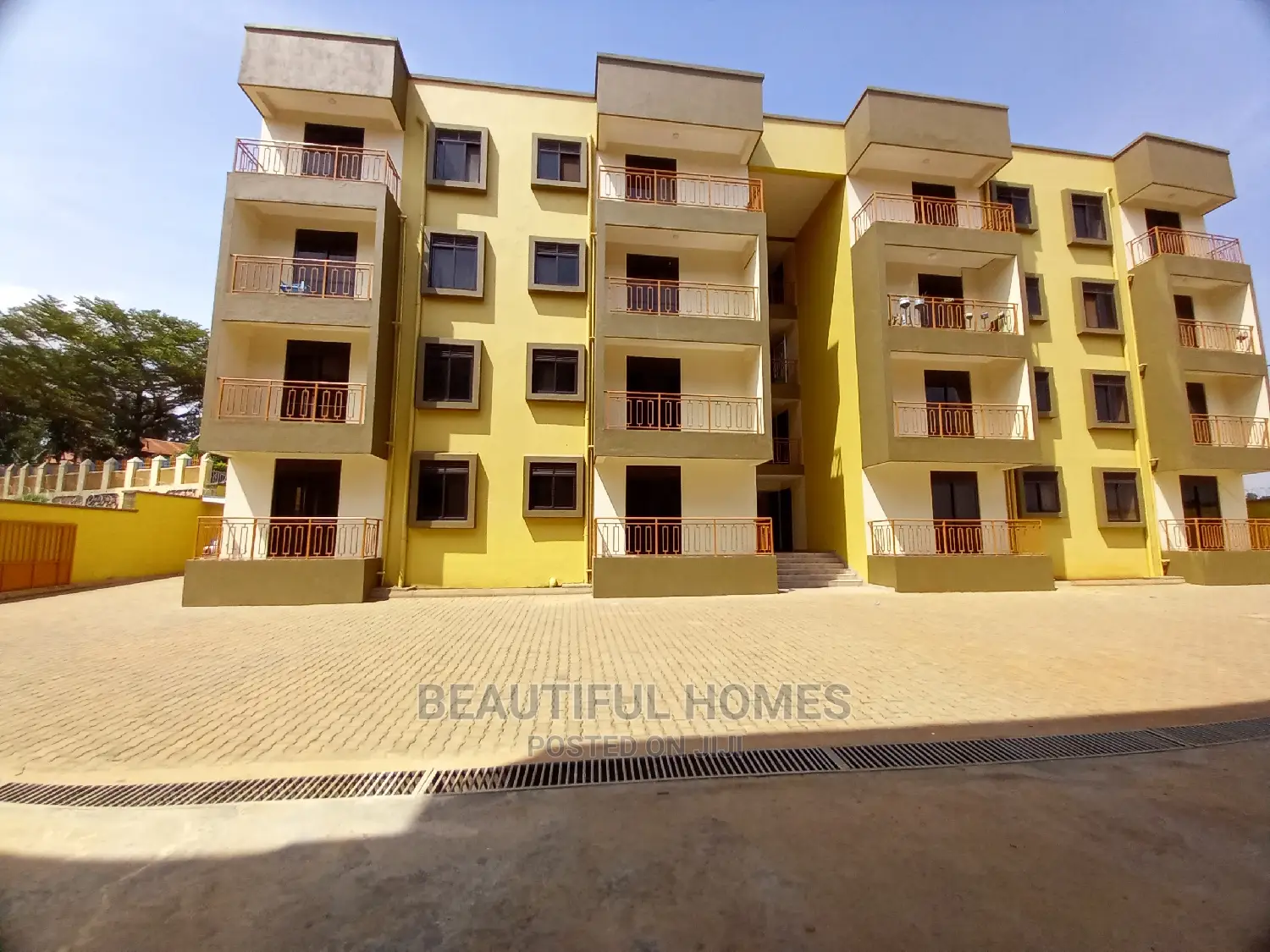 Furnished 3bdrm Condo in Kisaasi, Central Division for Sale in Central Division