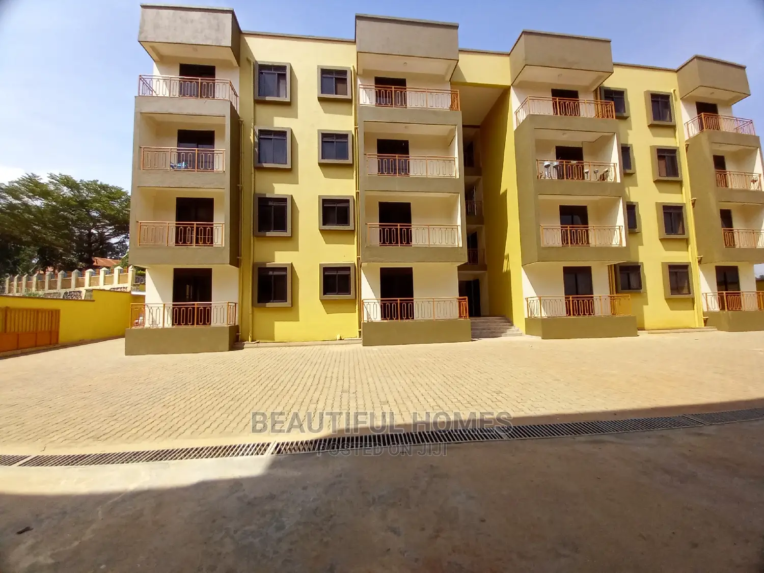 Furnished 3bdrm Condo in Kisaasi, Central Division for Sale in Central Division