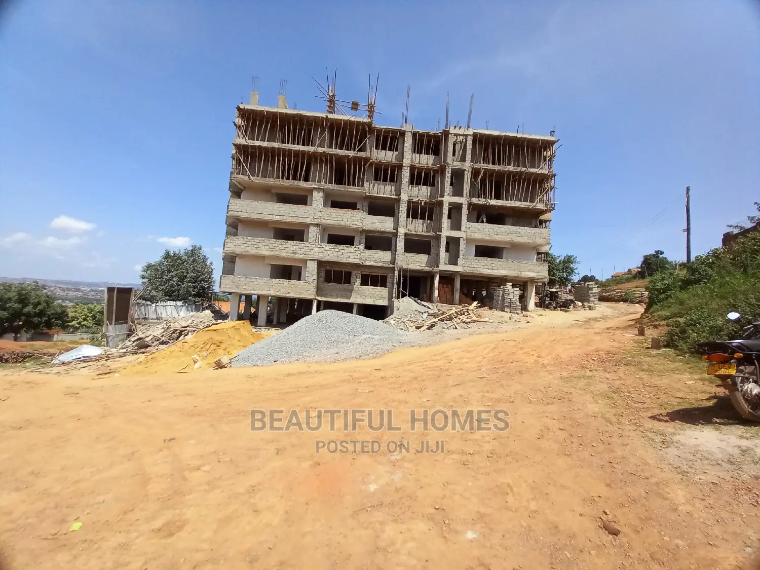 Furnished 3bdrm Condo in Mutungo Corporate, Nakawa for Sale in Nakawa