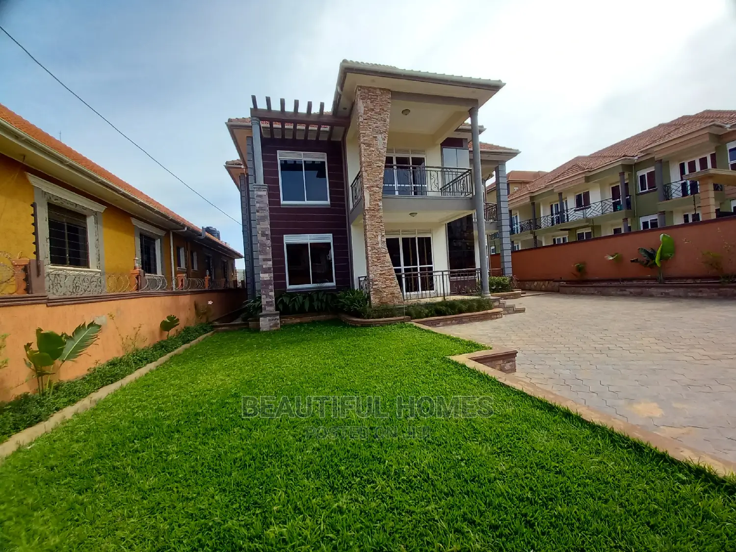 Furnished 6bdrm House in Kyanja, Nakawa for sale in Nakawa