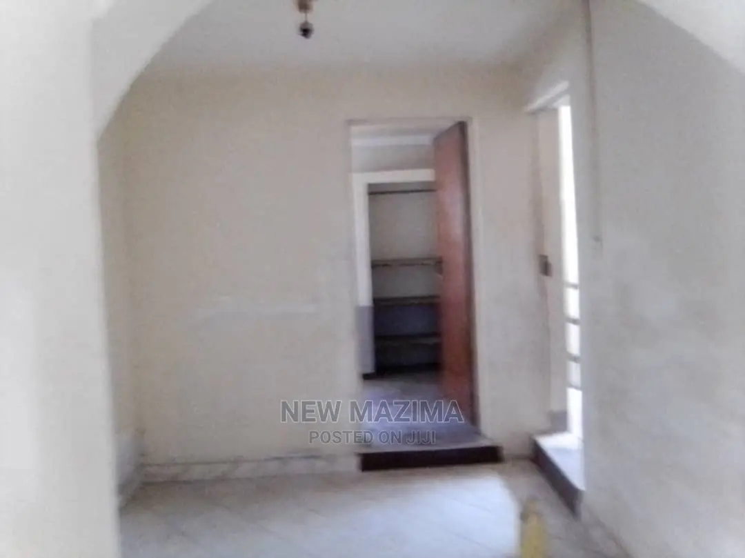 3bdrm House in Namagoma Town, Division a for Sale in Division A
