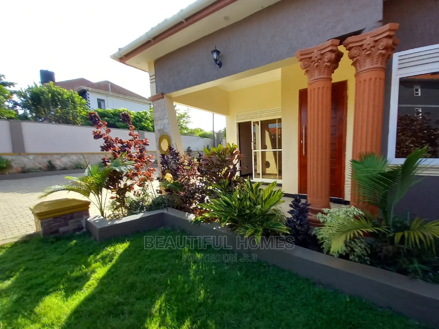 Furnished 4bdrm House in Kira for Sale in Kira