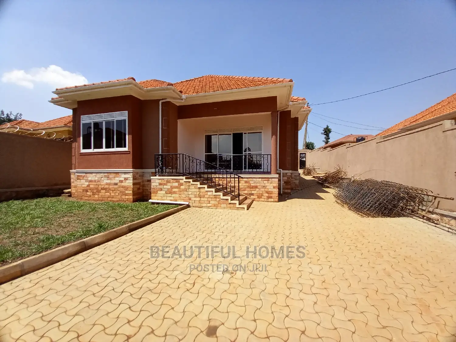 Furnished 4bdrm Bungalow in Kira Gated Estate for Sale in Kira