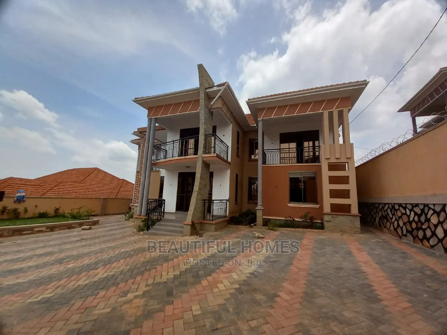Furnished 6bdrm House in Kira Executive, Central Division for Sale in Central Division
