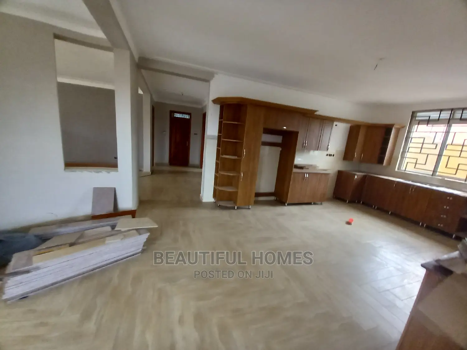 Furnished 6bdrm Mansion in Kira Posh Estate, Central Division for Sale in Central Division