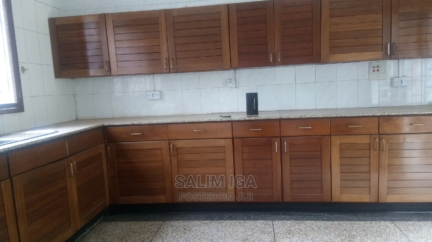 4bdrm Duplex in Kololo Property, Central Division for Rent in Central Division