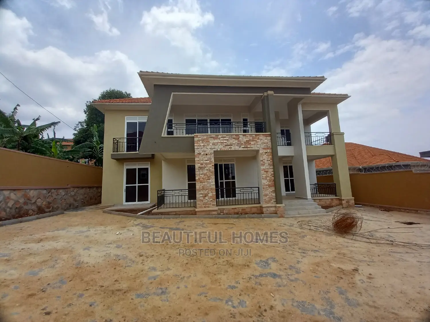 Furnished 6bdrm Mansion in Kira Gated Estate for Sale in Kira