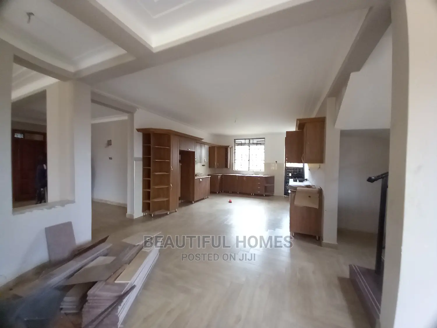 Furnished 6bdrm Mansion in Kira Gated Estate for Sale in Kira