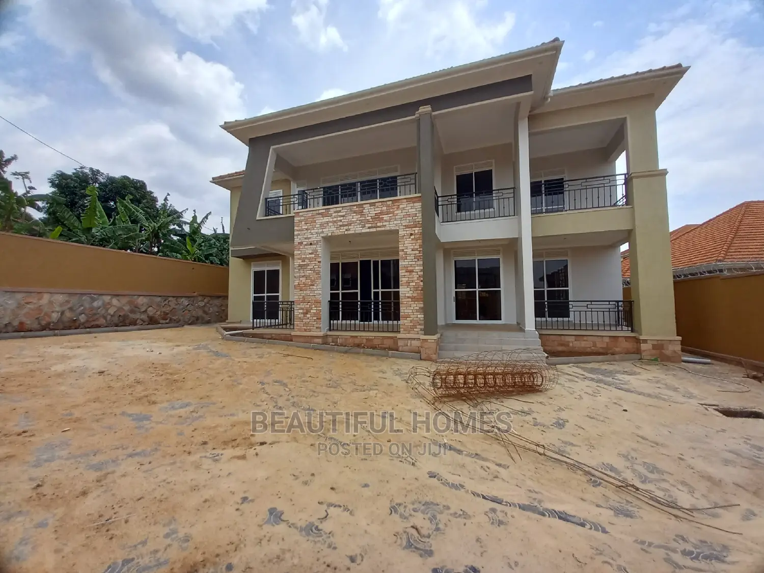 Furnished 6bdrm Mansion in Kira Gated Estate for Sale in Kira