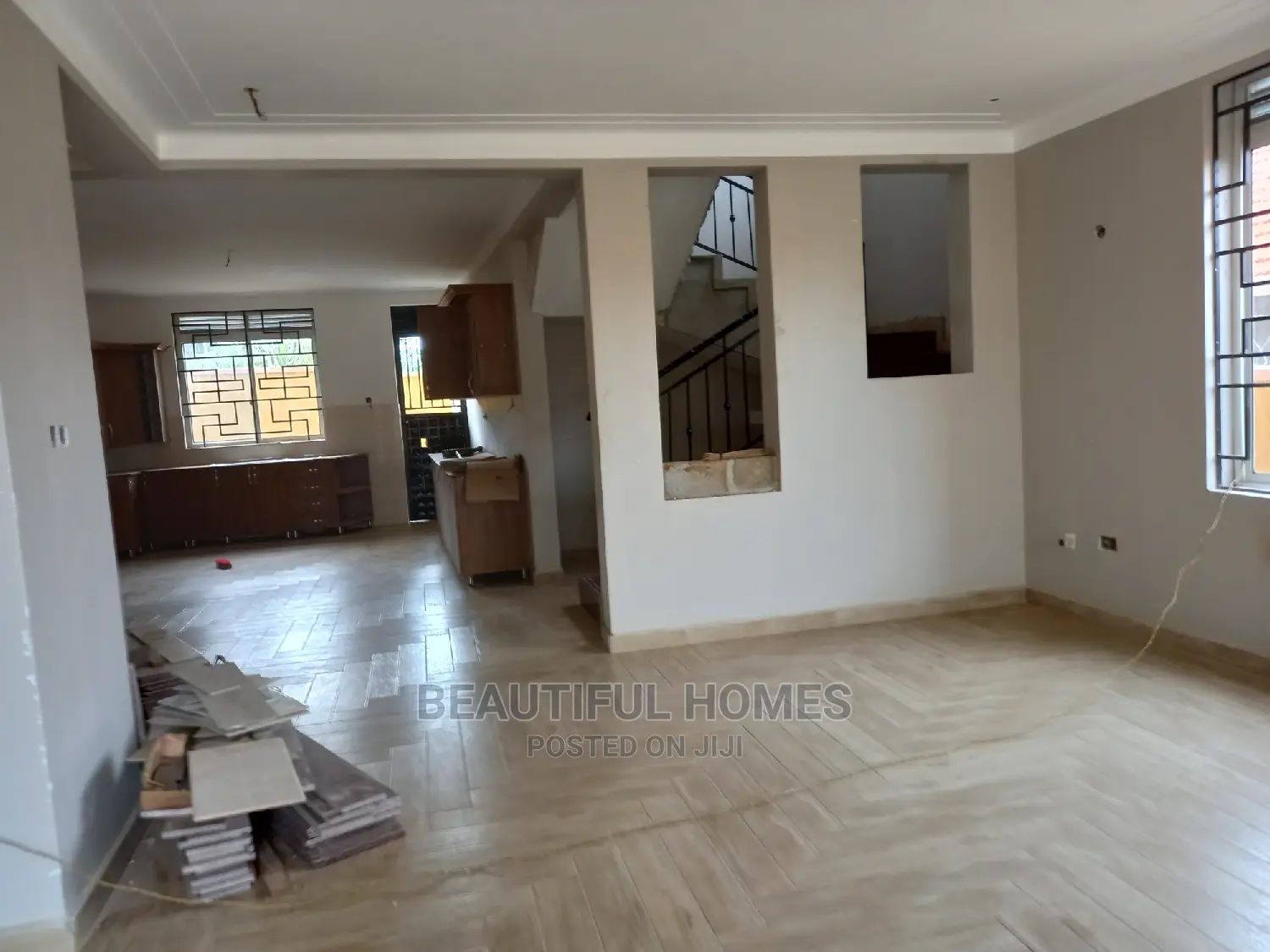 Furnished 6bdrm Mansion in Kira Corporate Gated for Sale in Kira