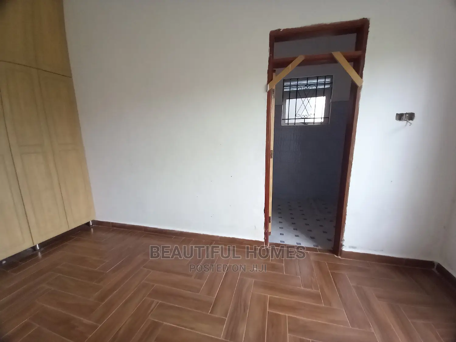 Furnished 4bdrm House in Kira Mamerito for Sale in Kira