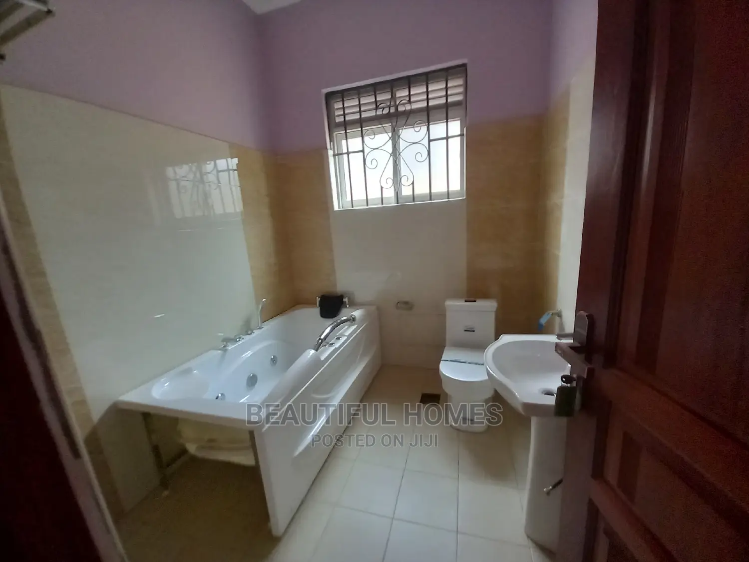 Furnished 4bdrm House in Kira Mamerito Lane for Sale in Kira