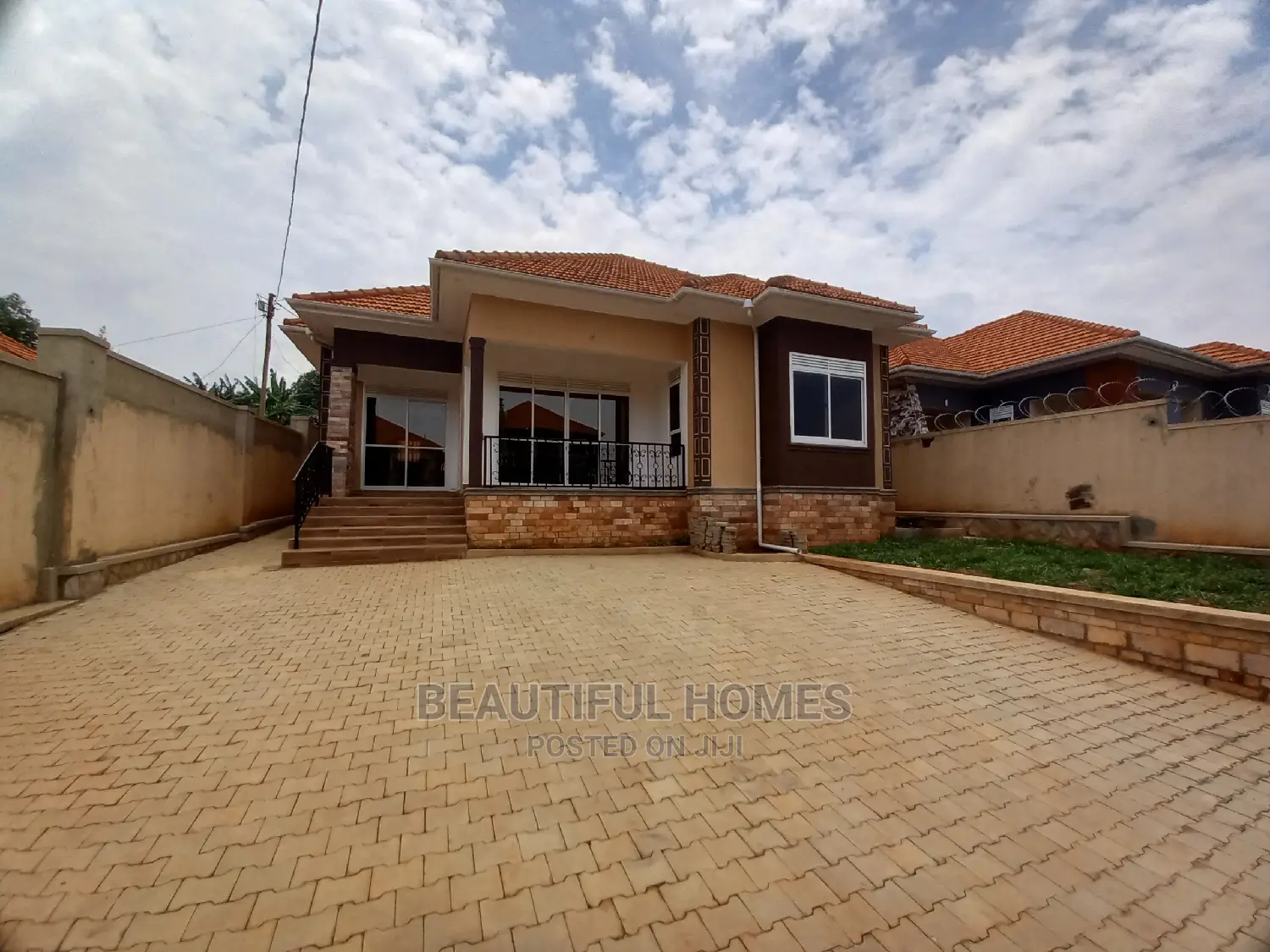 Furnished 4bdrm Bungalow in Kira Tarmacked for Sale in Kira