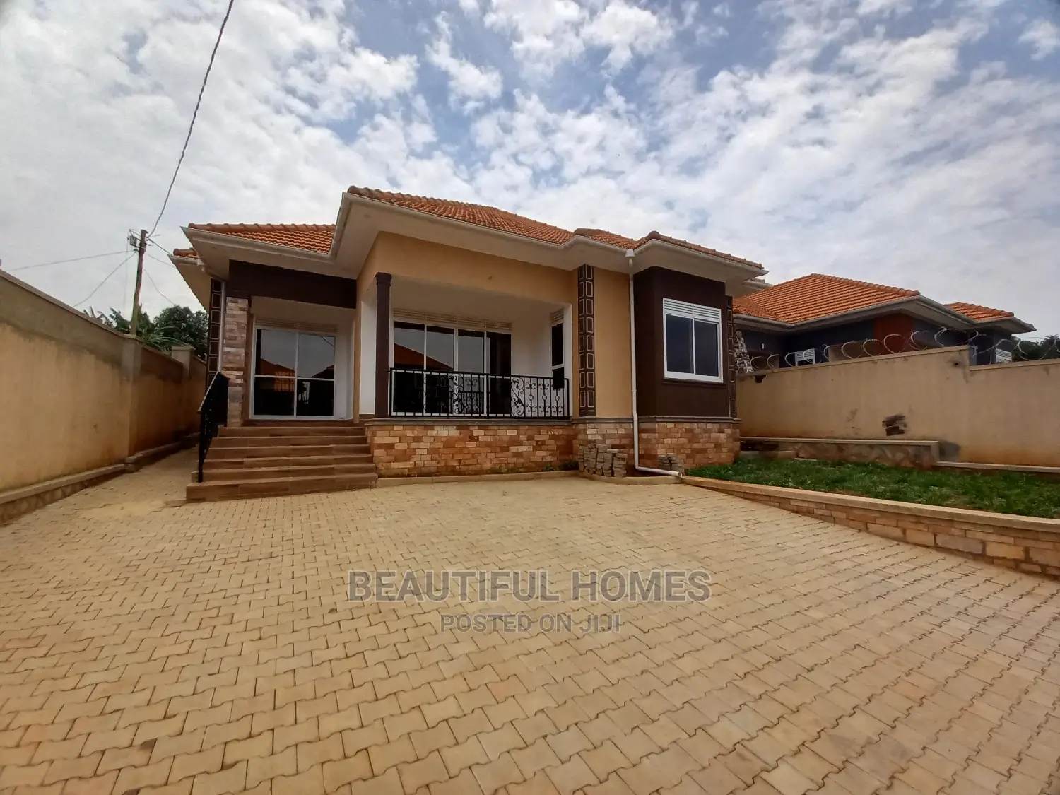 Furnished 4bdrm Bungalow in Kira Tarmacked for Sale in Kira