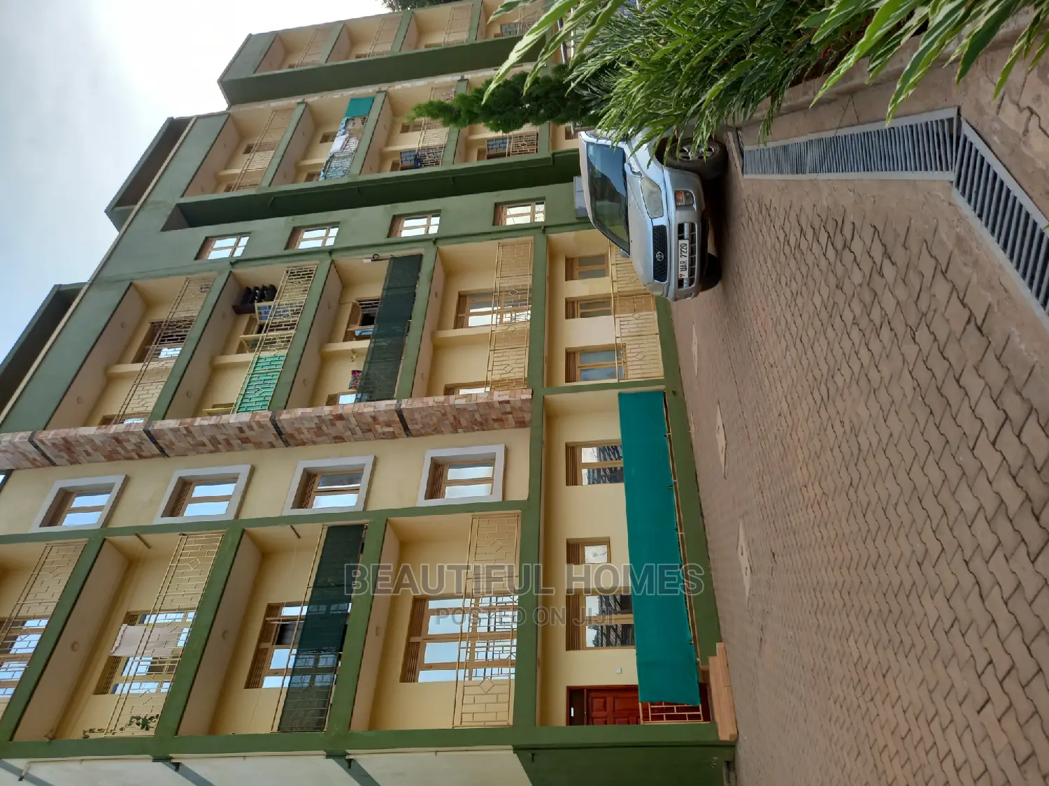 Furnished 2bdrm Condo in Bukoto Garden Site, Nakawa for Sale in Nakawa