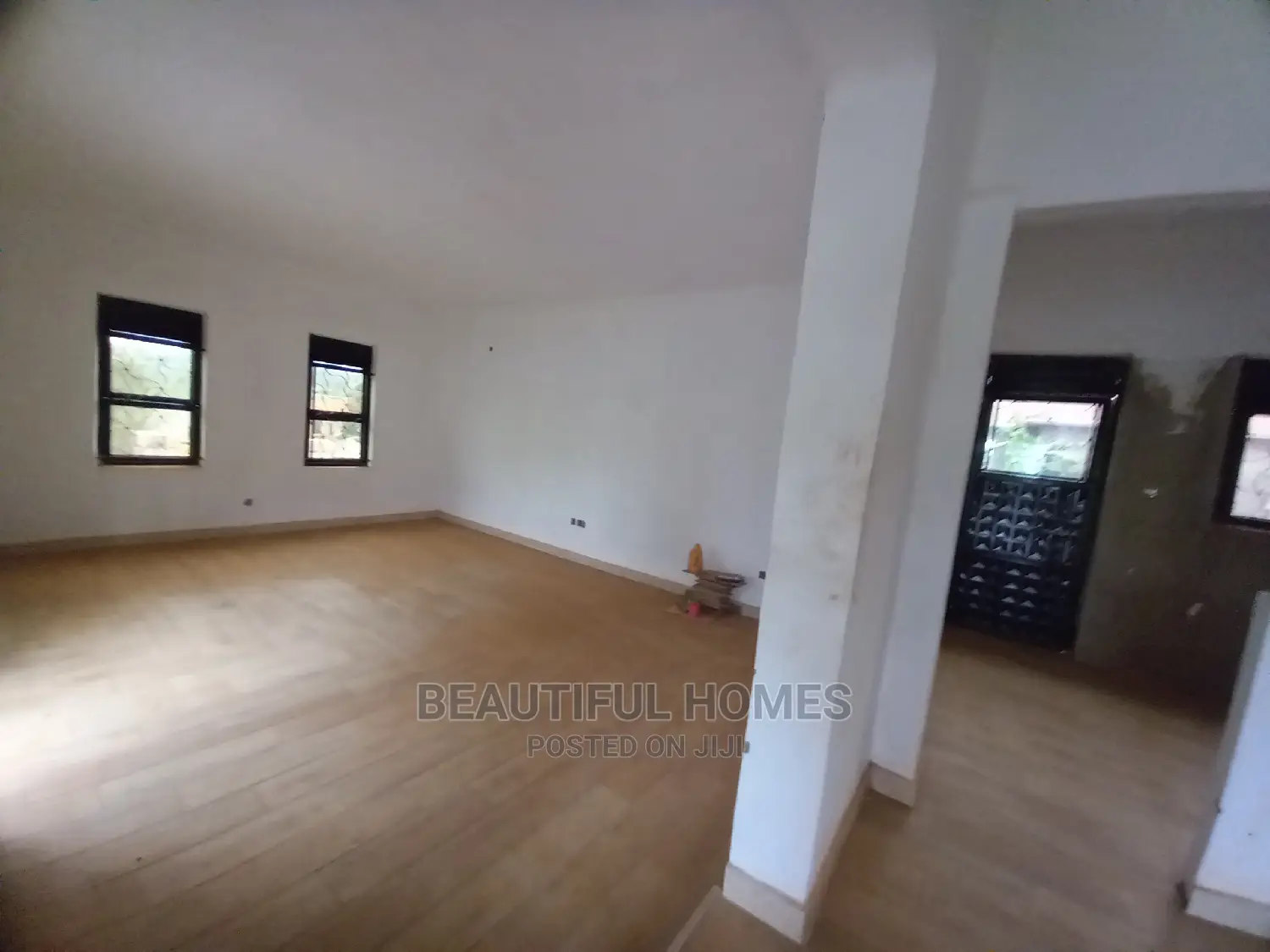 Furnished 4bdrm Bungalow in Kira High End for Sale in Kira