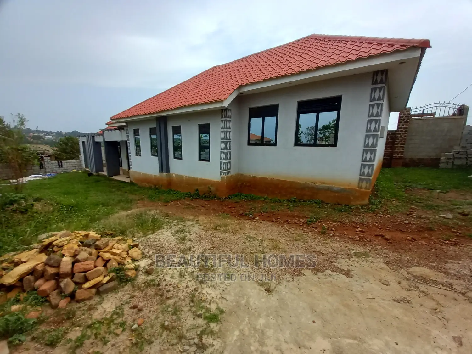 4bdrm Bungalow in Kira Awesome for Sale in Kira