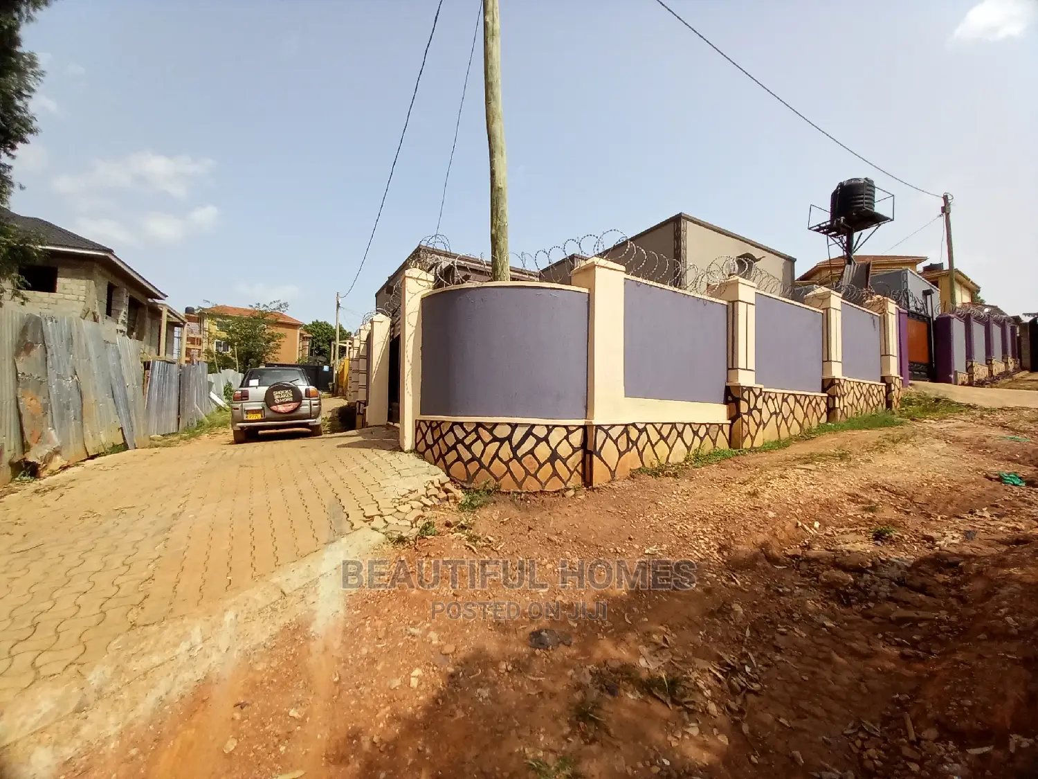 Furnished 3bdrm Bungalow in Kira Organised for Sale in Kira