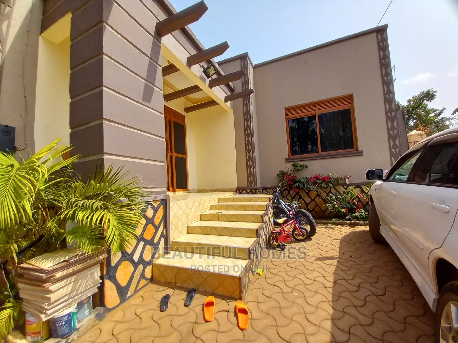 Furnished 3bdrm House in Kira Corporate for Sale in Kira