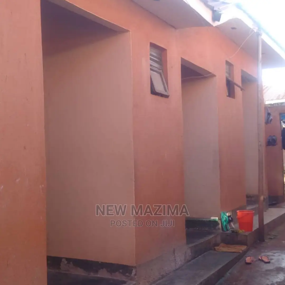 8bdrm House in Kawanda Kirinyabigo, Division B for Sale in Division B