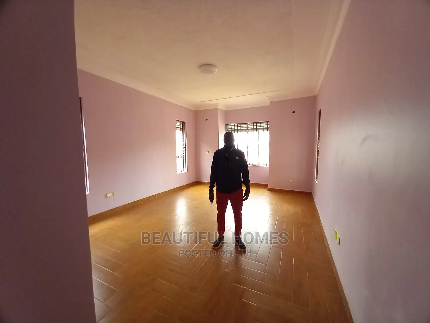 Furnished 4bdrm House in Kira Tarmacked for Sale in Kira