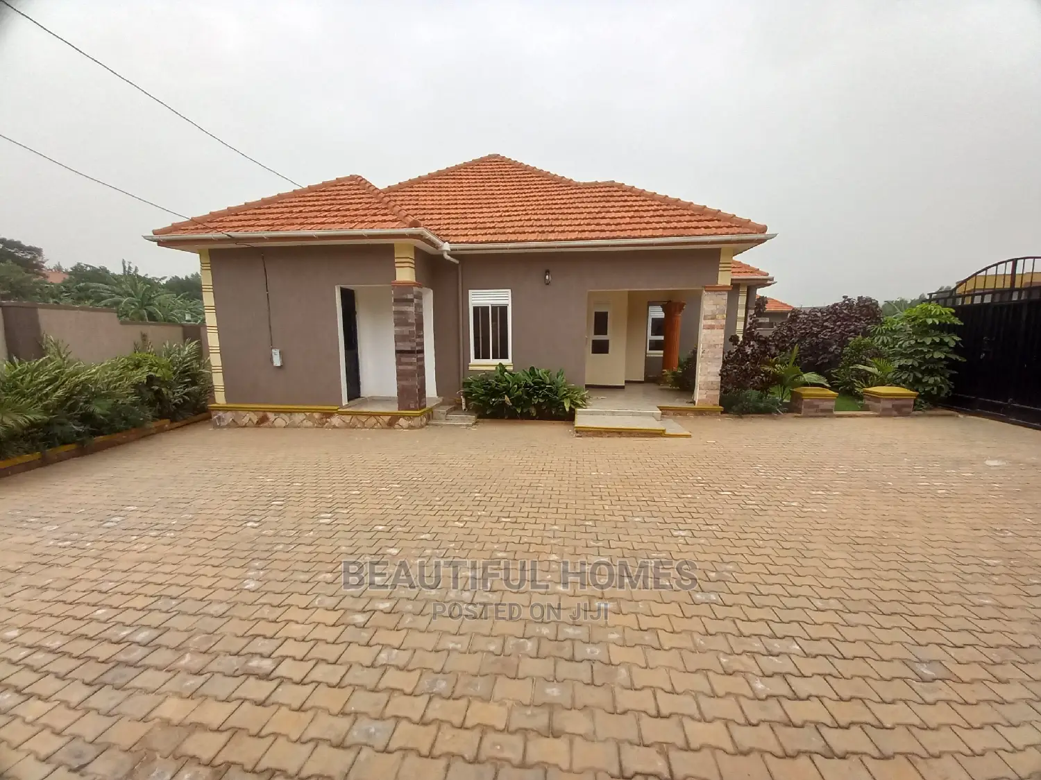 Furnished 4bdrm Bungalow in Kira Corporate for Sale in Kira