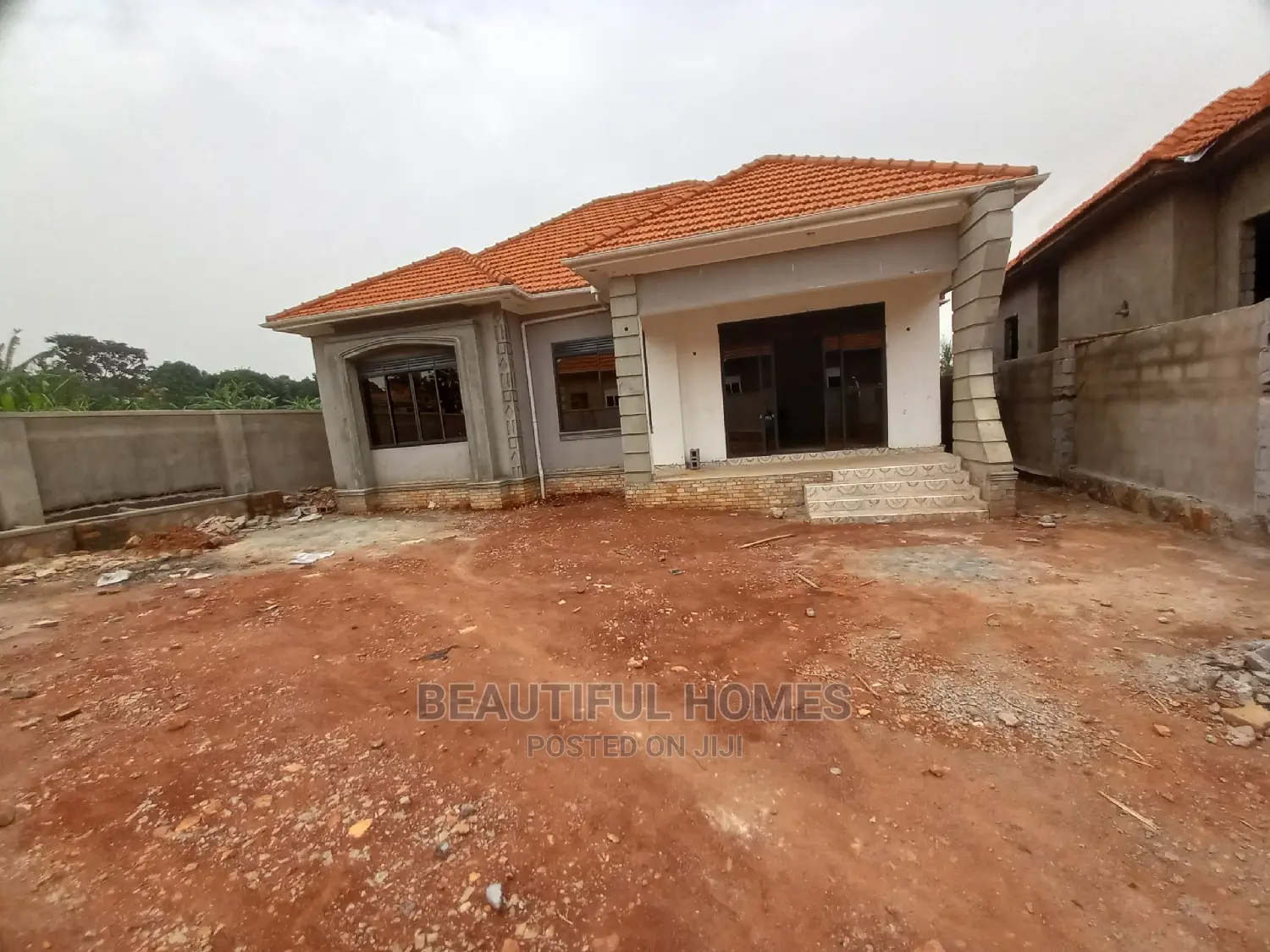 Furnished 4bdrm House in Kira Corporate for Sale in Kira