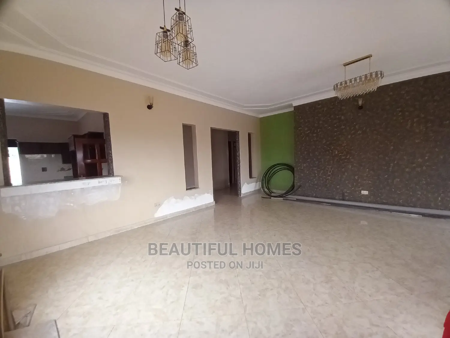 Furnished 5bdrm House in Kira for Sale in Kira