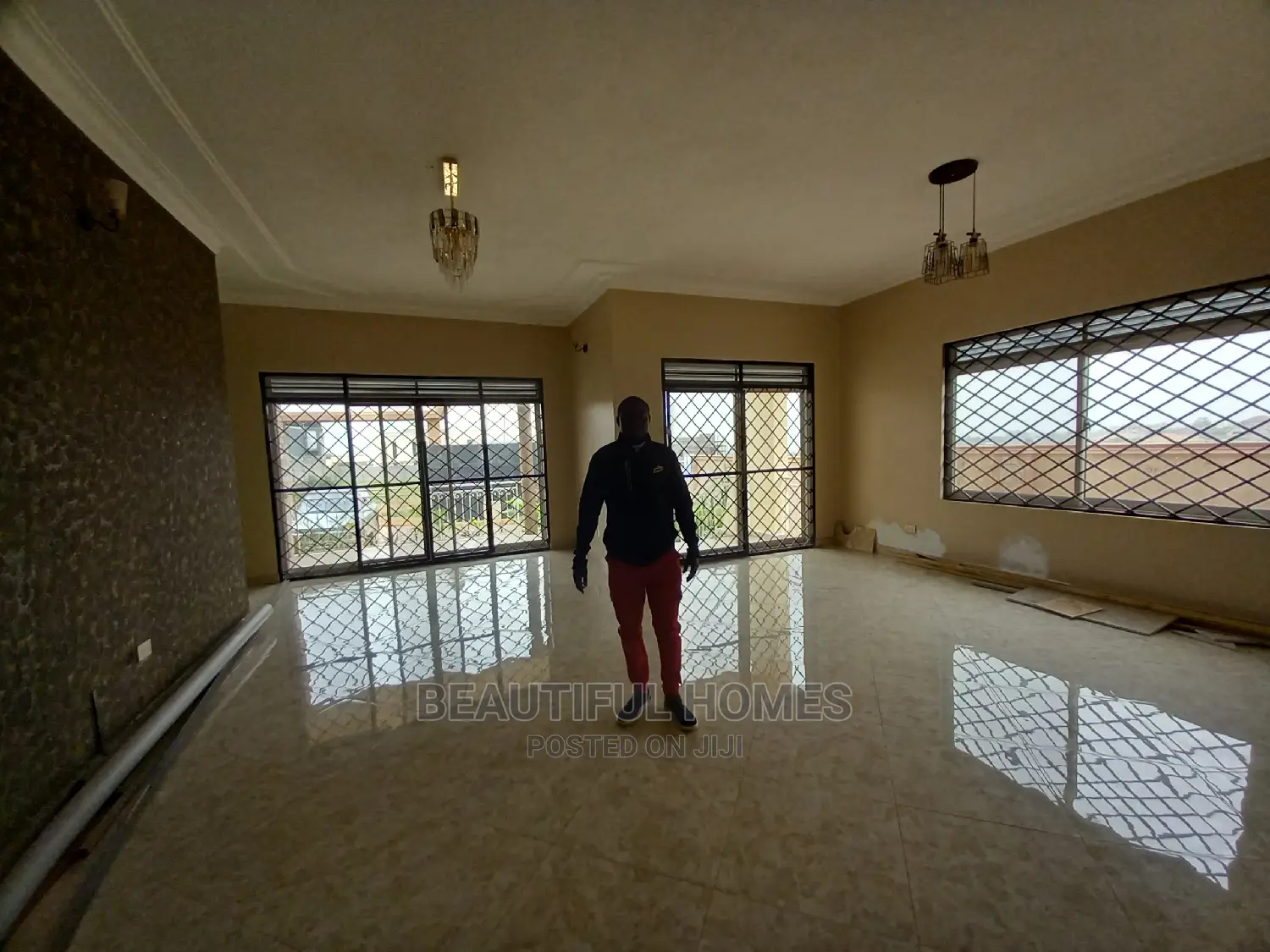 Furnished 4bdrm Bungalow in Kira Splendid for Sale in Kira