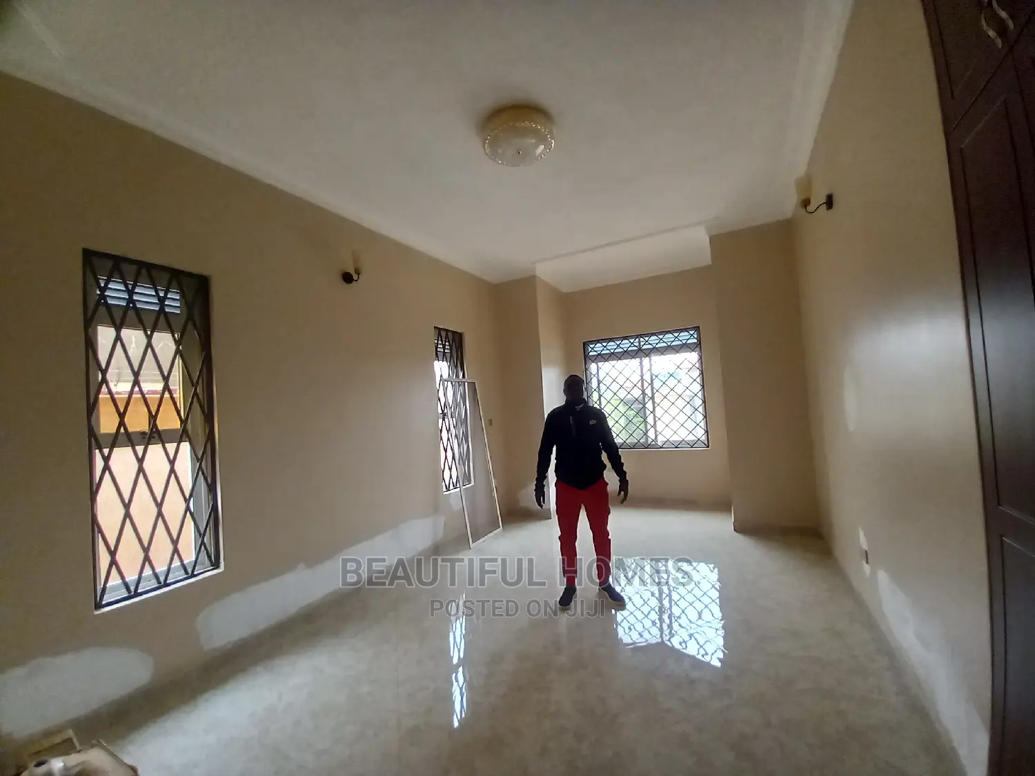 Furnished 5bdrm Bungalow in Kira Organised Rich for sale in Kira