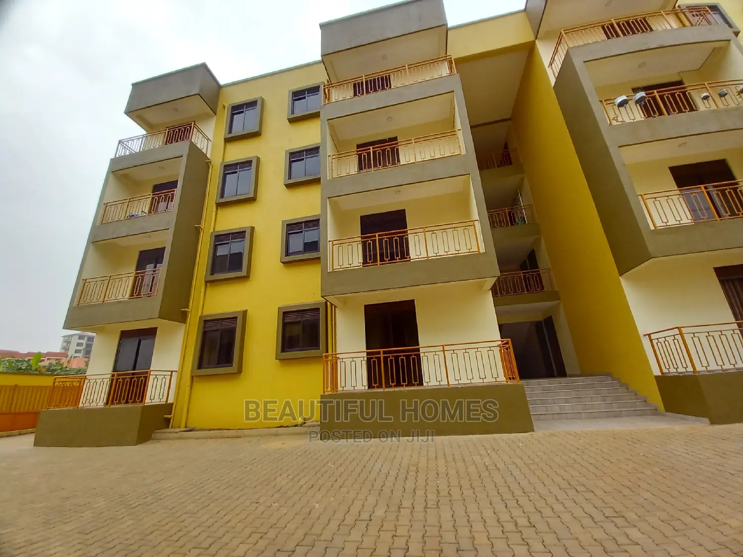 Furnished 3bdrm Condo in Kisaasi Tarmack, Central Division for Sale in Central Division