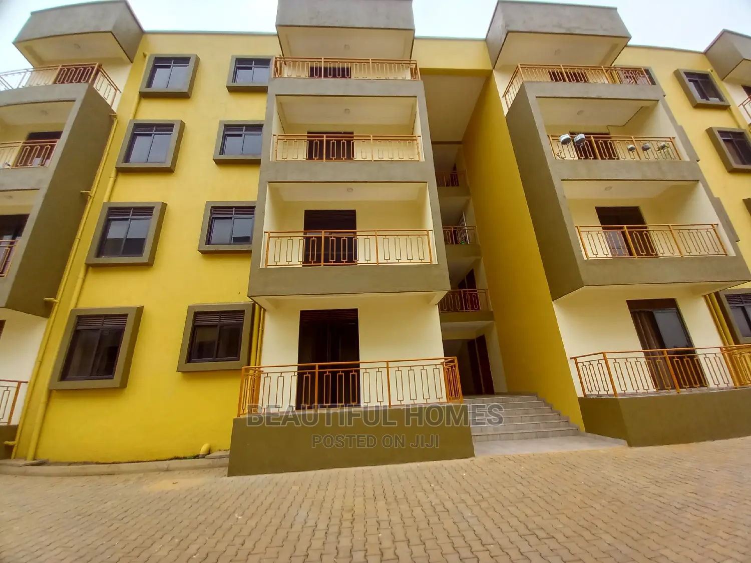 Furnished 2bdrm Condo in Kisaasi Corporate, Central Division for Sale in Central Division