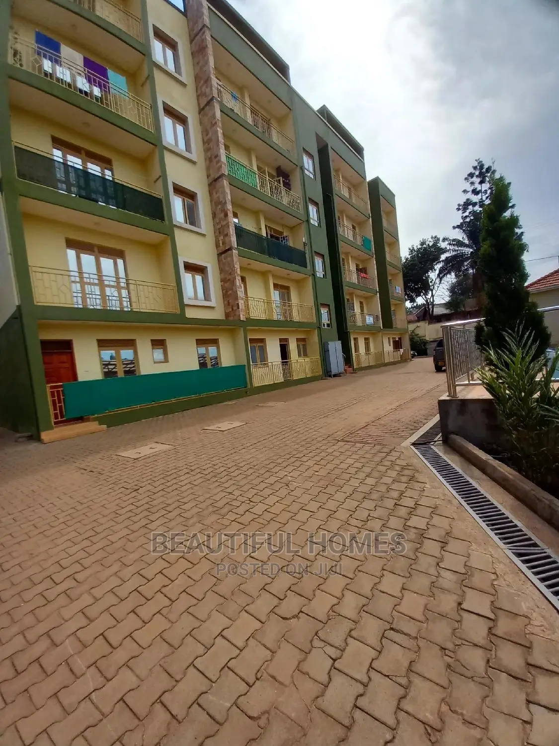 Furnished 2bdrm Condo in Bukoto, Central Division for Sale in Central Division