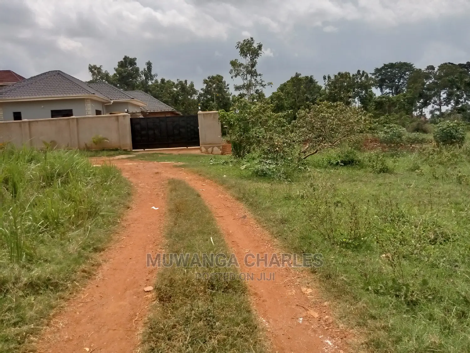 12decimals For Sale In Buwate in Central Division