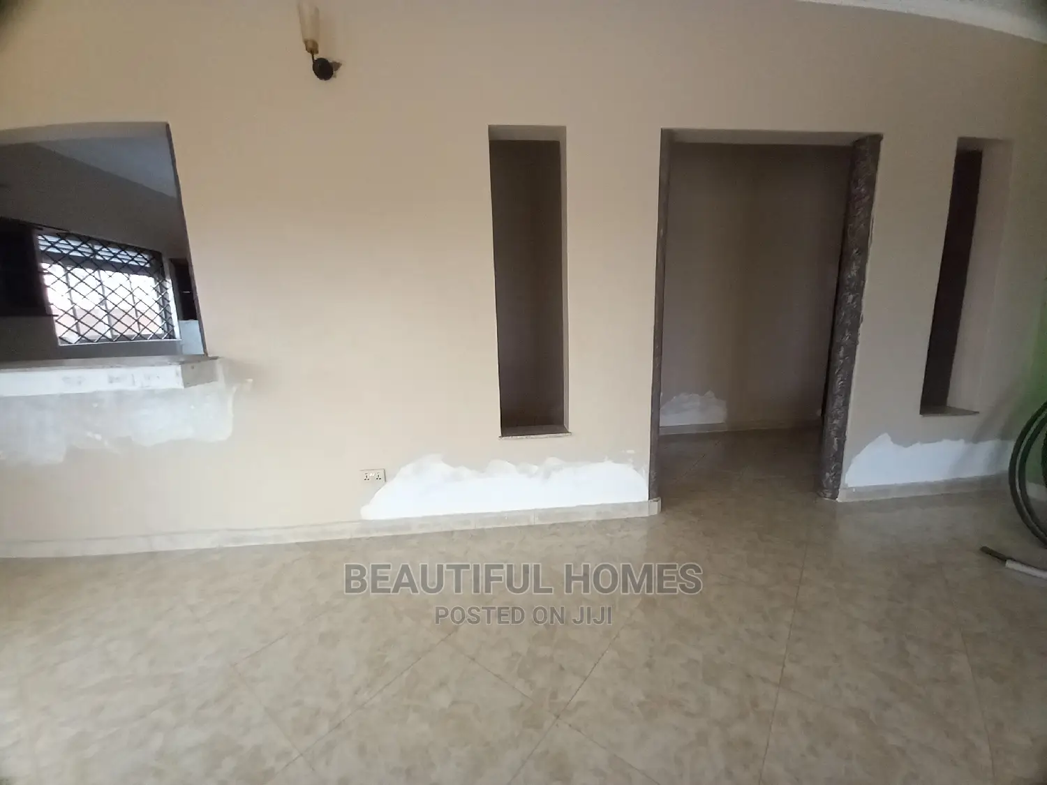 Furnished 4bdrm House in Kira for Sale in Kira