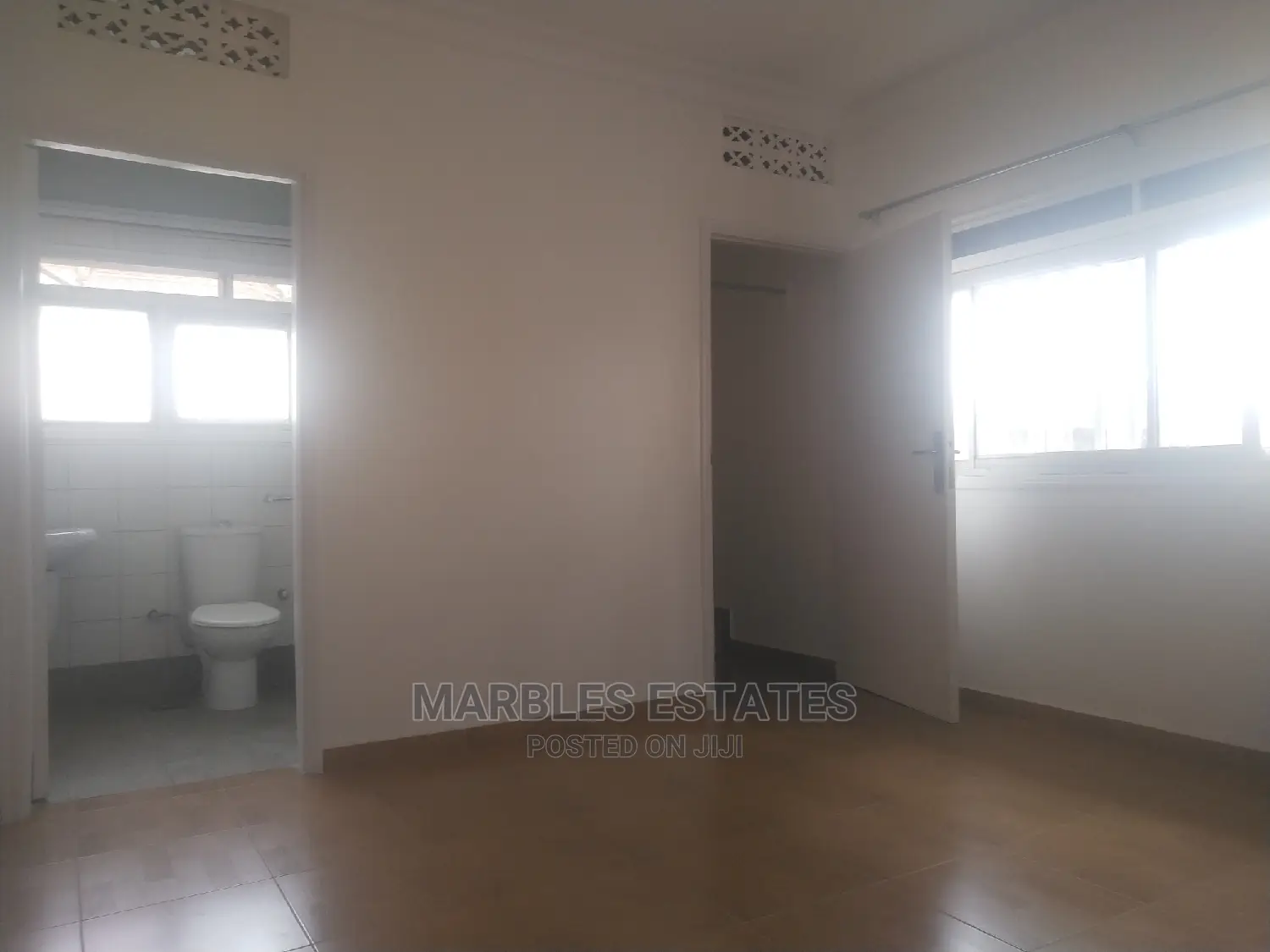 3bdrm Bungalow in Kololo, Central Division for Rent in Central Division