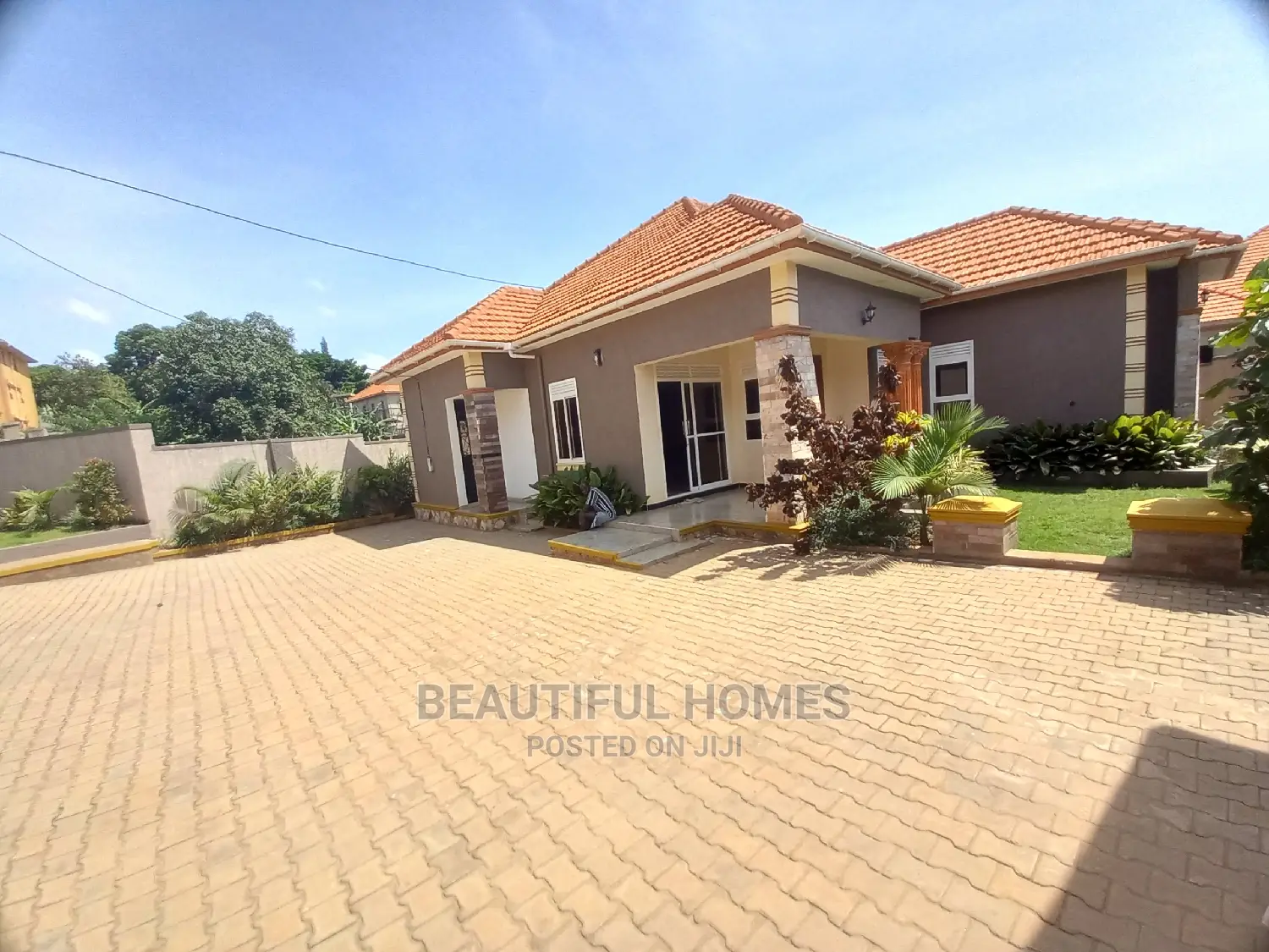 Furnished 4bdrm Bungalow in Kira Mamemerito for Sale in Kira