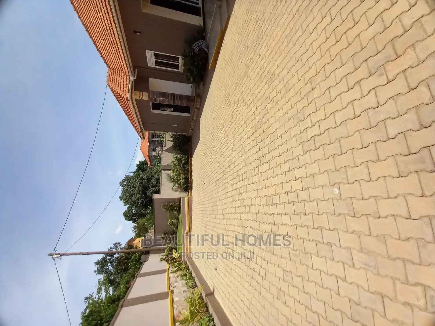 Furnished 4bdrm Bungalow in Kira Mamemerito for Sale in Kira