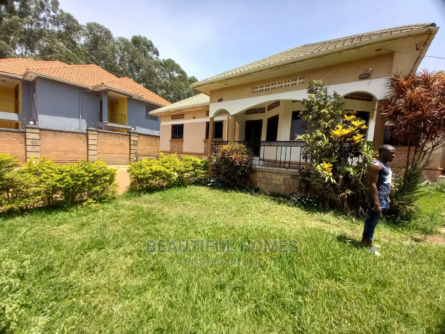 Furnished 4bdrm Bungalow in Kira Corporates for Sale in Kira