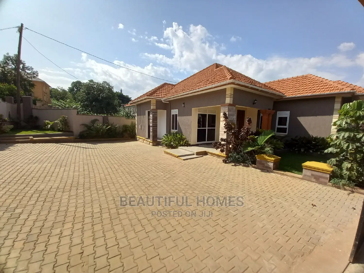 Furnished 4bdrm House in Kira Ministers for Sale in Kira