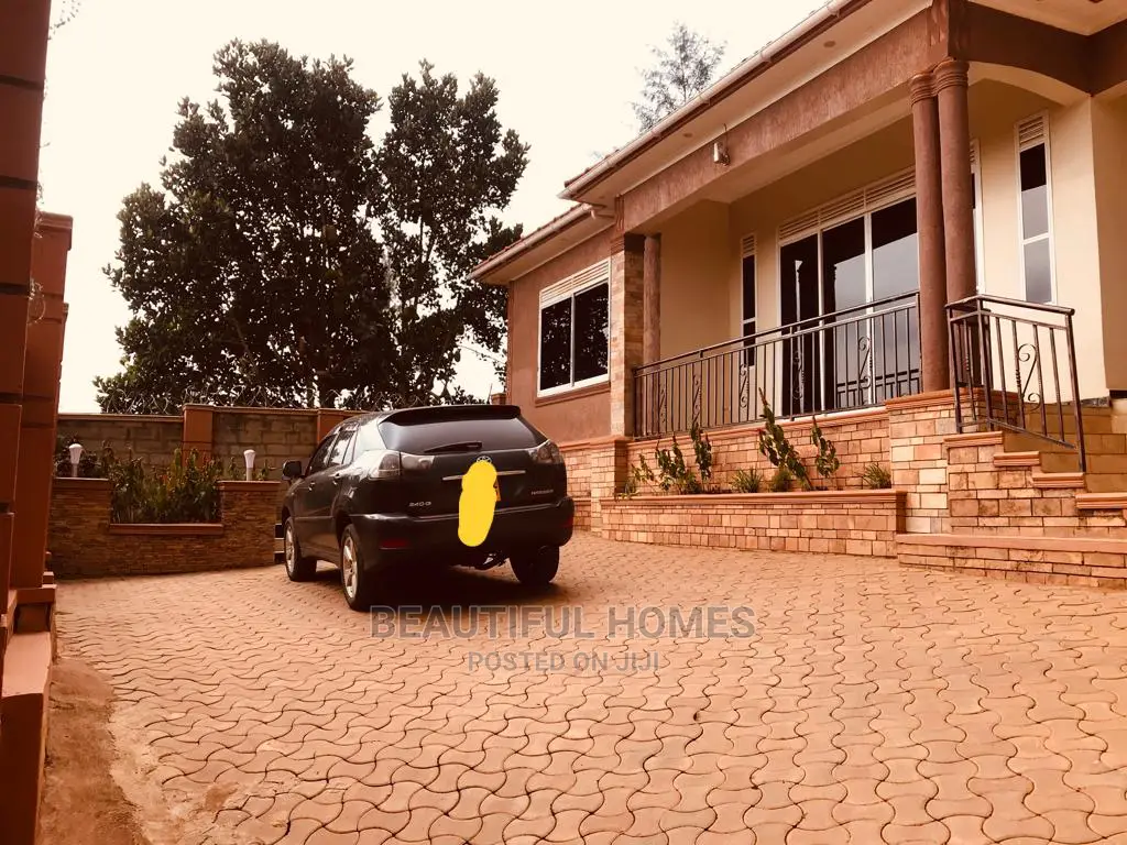 Furnished 4bdrm House in Kira for Sale in Kira