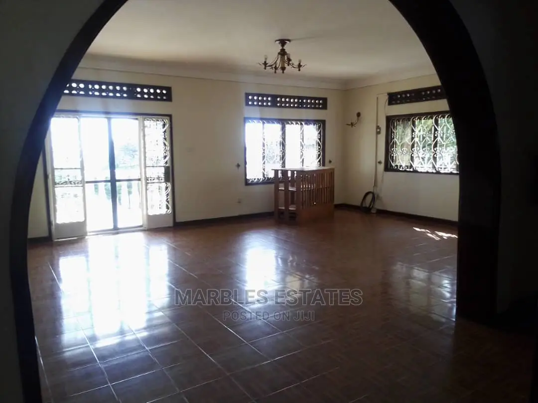 10bdrm House in Mbuya, Central Division for Rent in Central Division